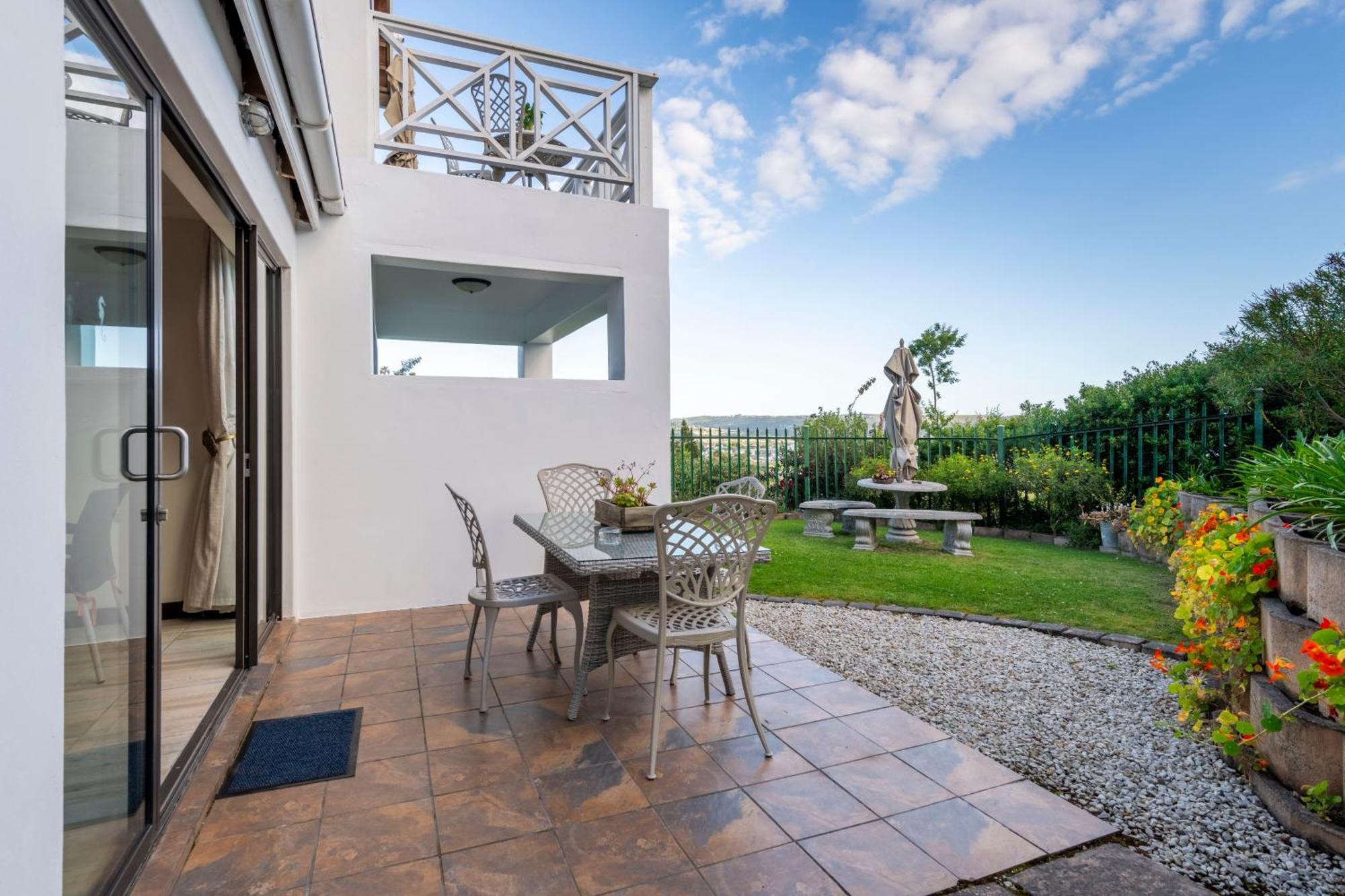 Bed and Breakfast 6 On Protea Knysna Esterno foto