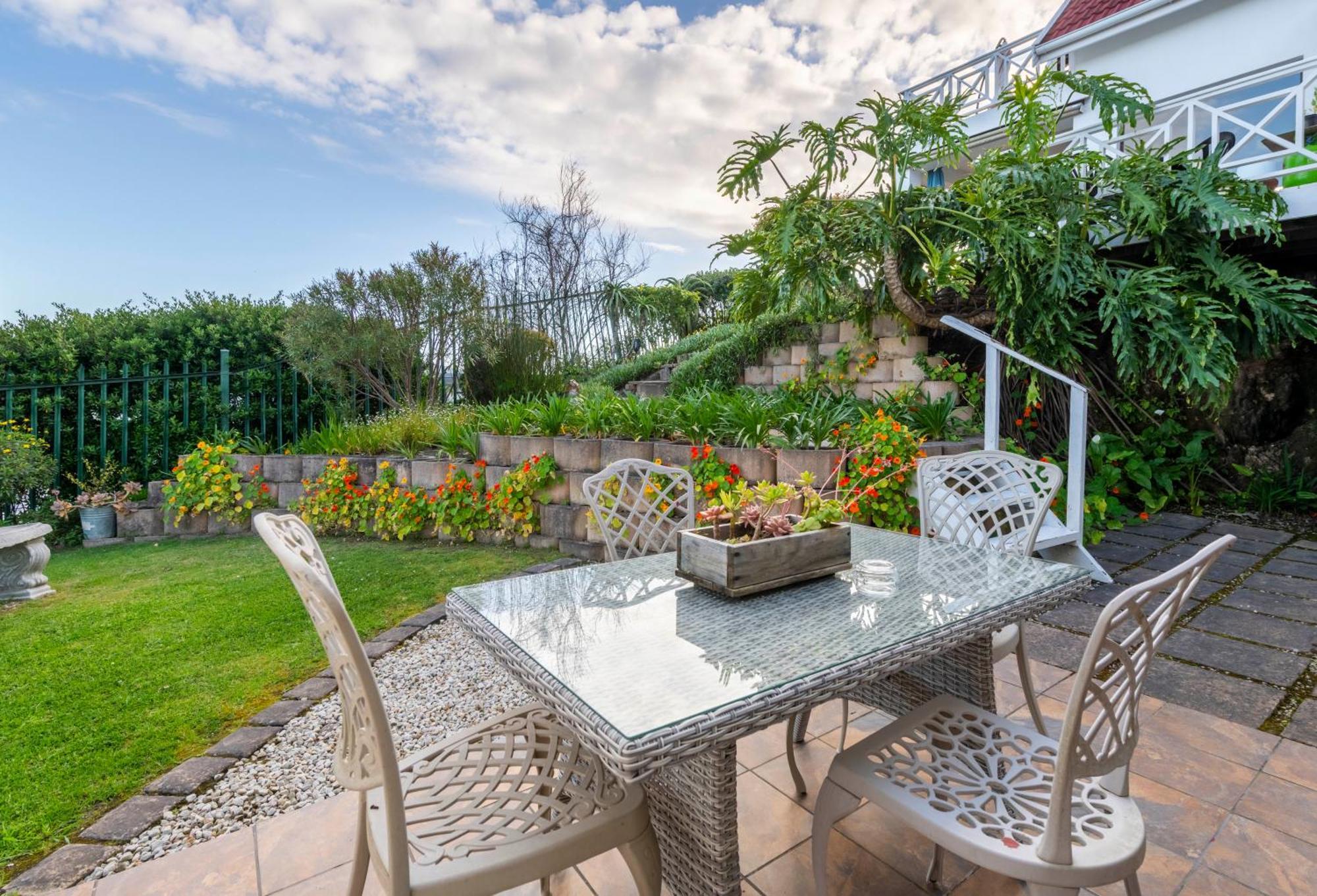 Bed and Breakfast 6 On Protea Knysna Esterno foto