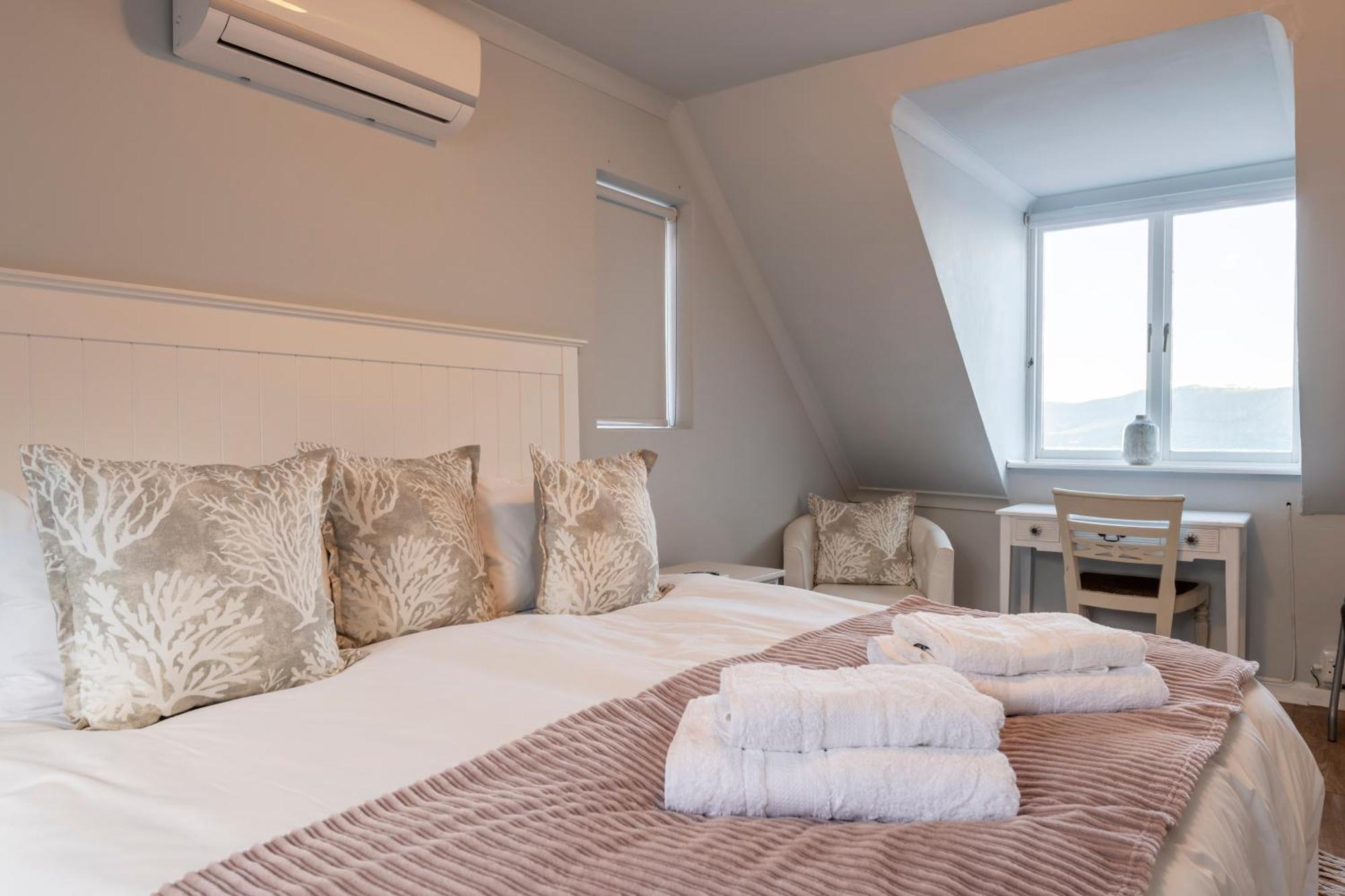 Bed and Breakfast 6 On Protea Knysna Esterno foto
